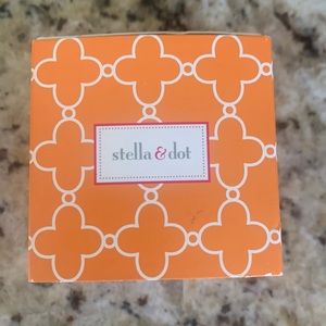 Stella & Dot Bloom Flower ring silver black